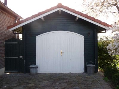 236.06.houten garage-blokhut001.JPG